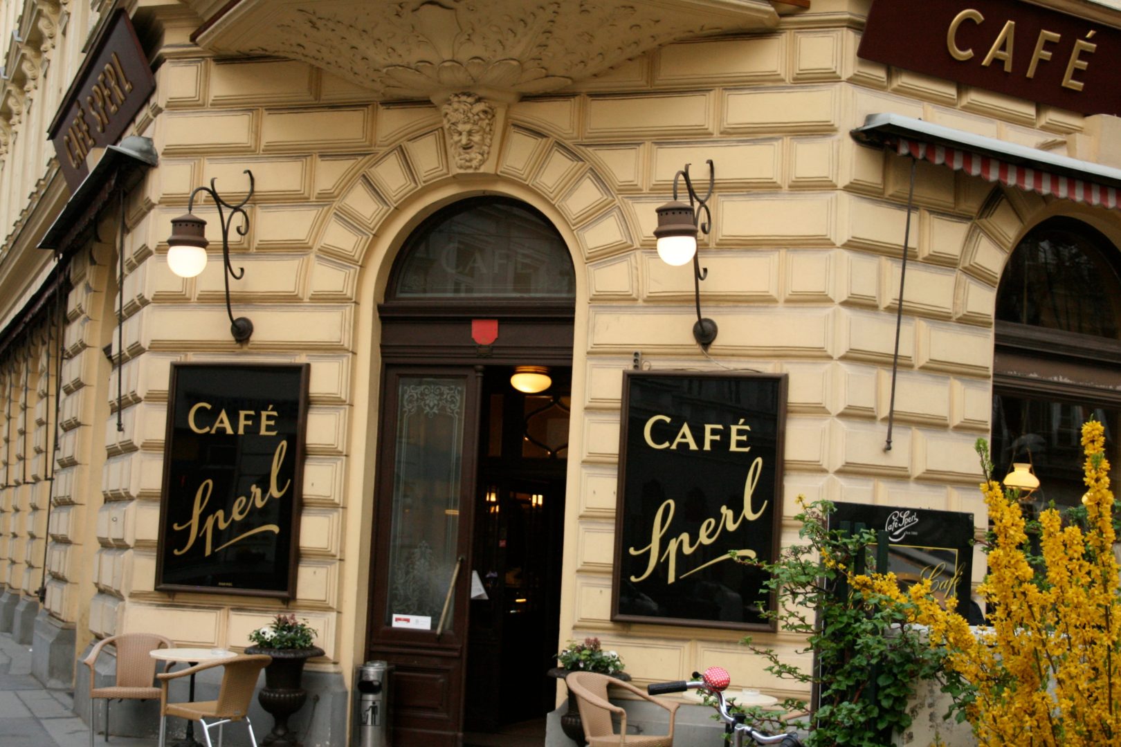 Cafe_Sperl_au+ƒen