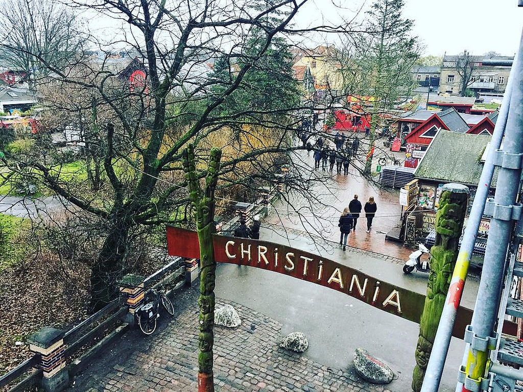 Kopenhagen Tipps: Eingang zur Freistadt Christiania