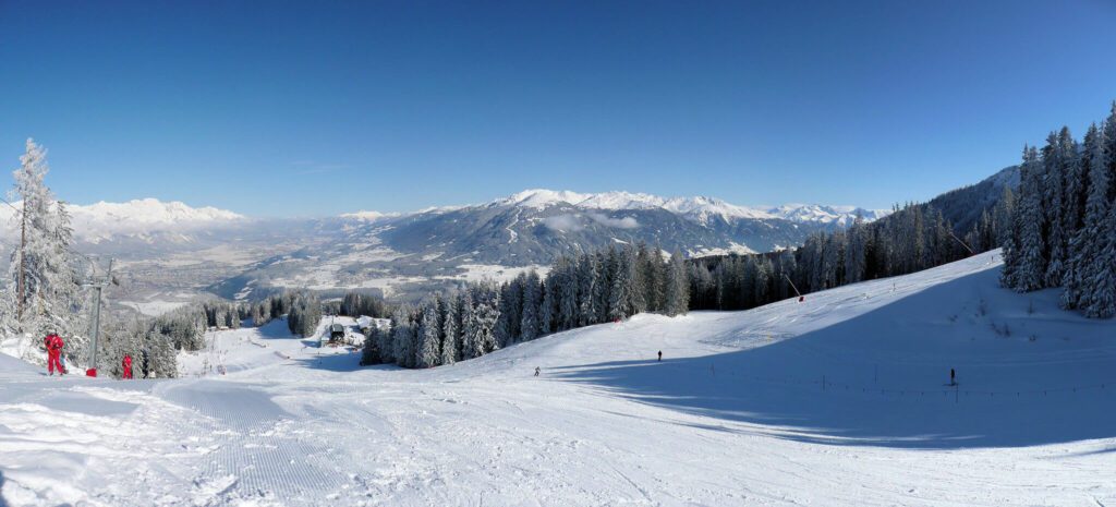 Skiing in Innsbruck - Muttereralm 