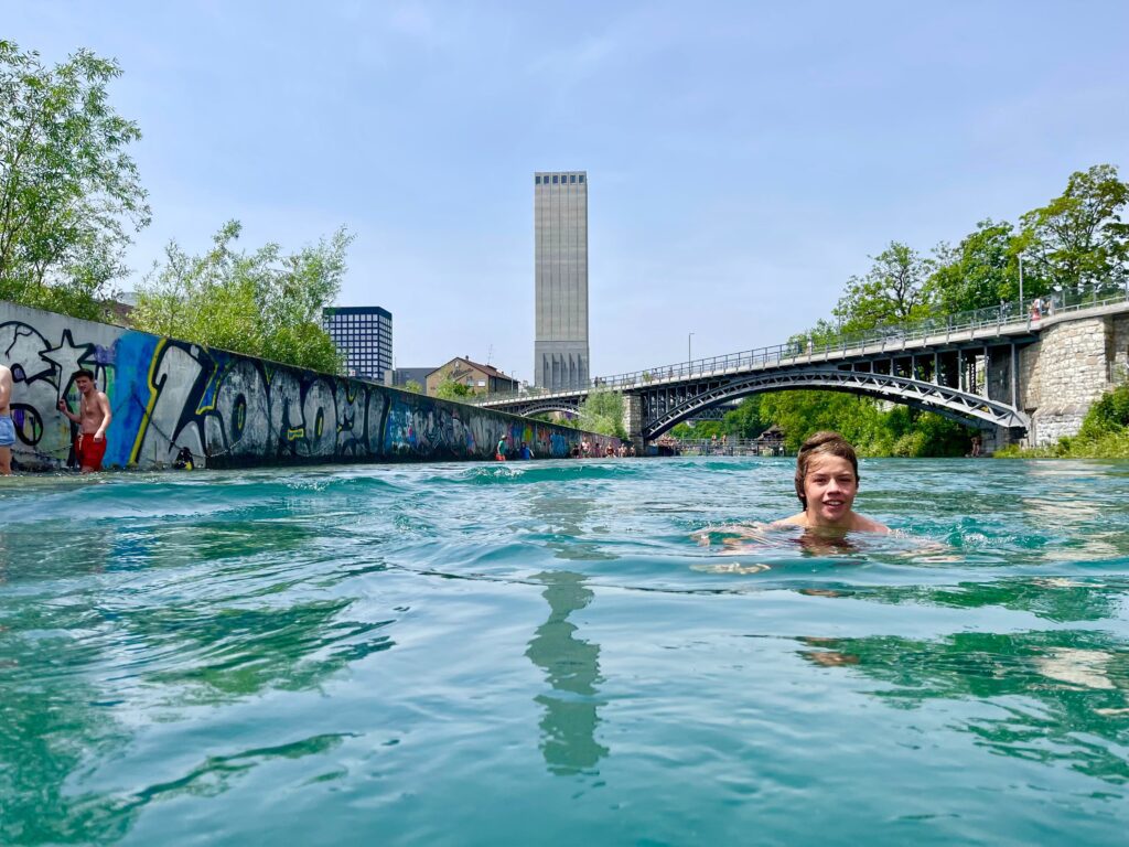 Summer in Zurich: Flussbad Unterer Letten