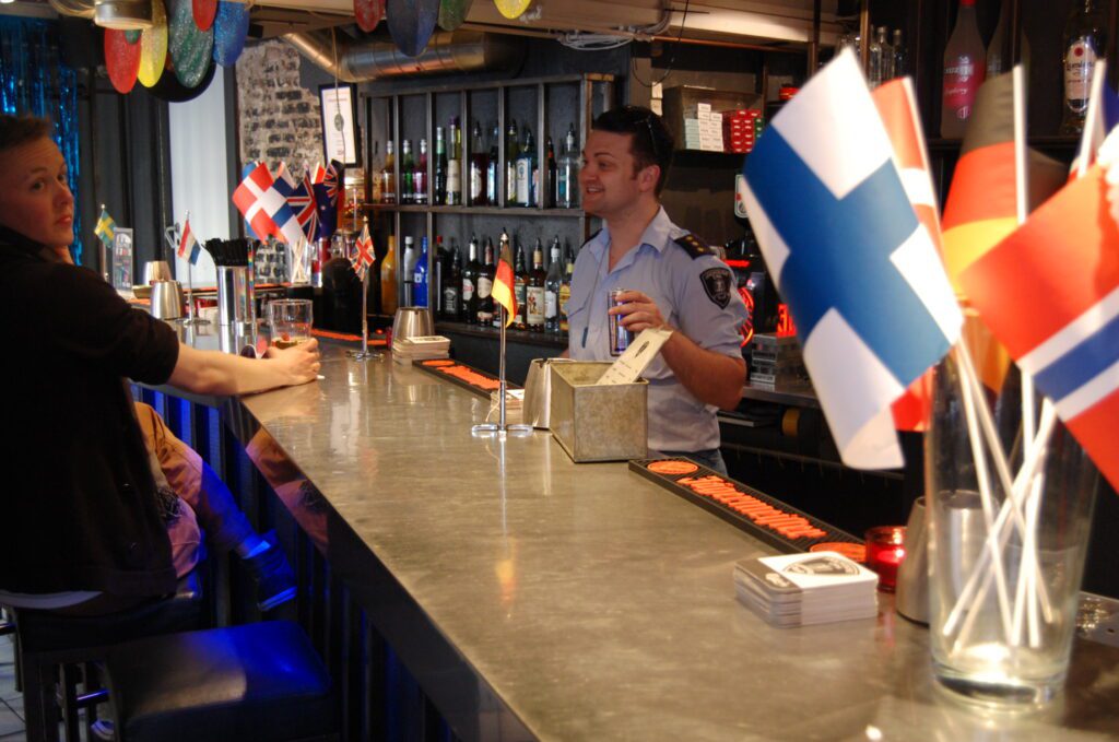 Bar Blend - LGBT bar in Amsterdam, Netherlands - Travel Gay