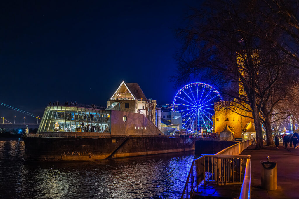 Weihnachten Köln - Kölner Hafen-Weihnachtsmarkt