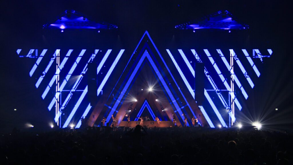 Best Festivals in Amsterdam 2024 - blue neon visuals at a music festival