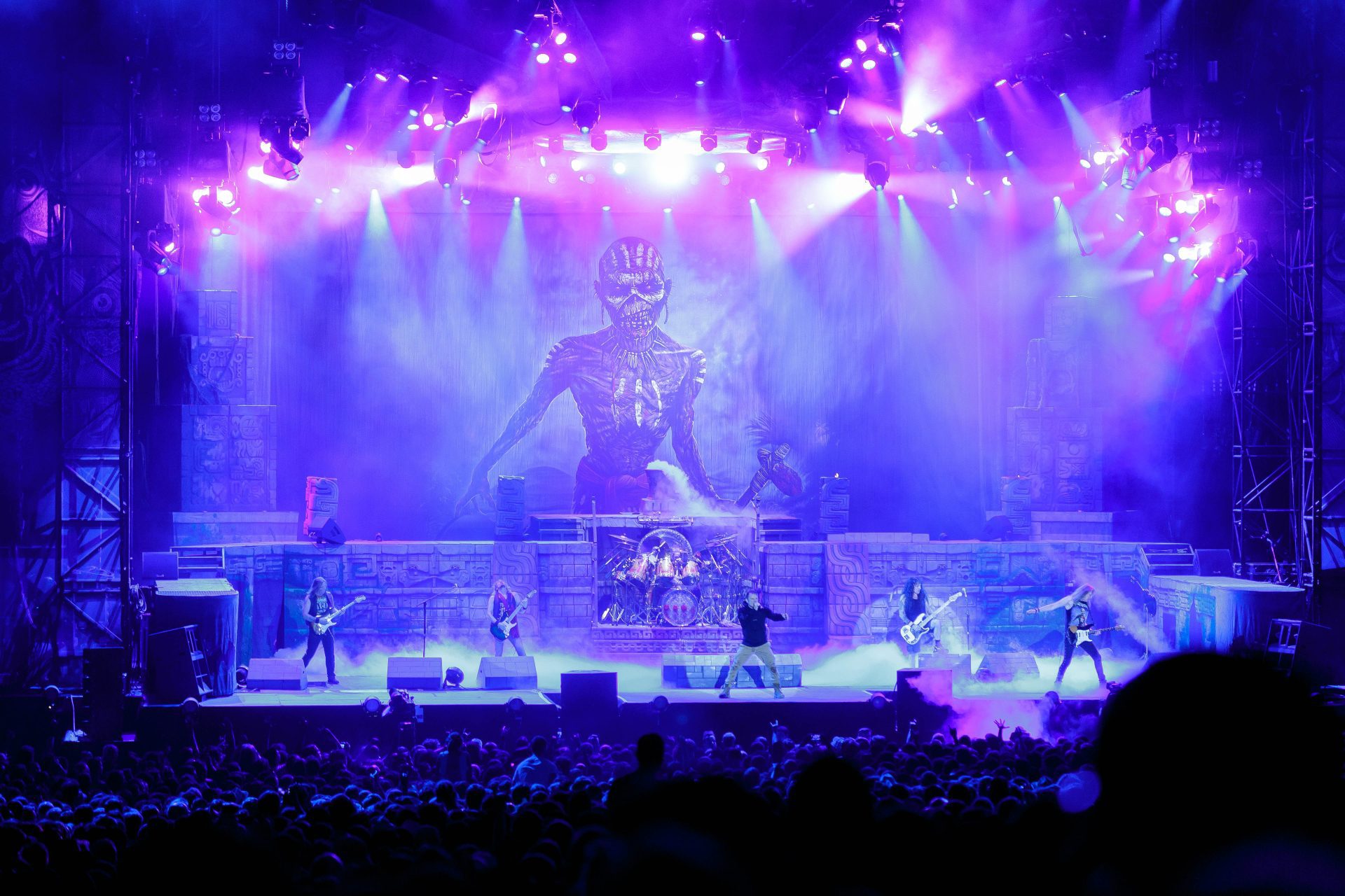 Iron Maiden Europe Tour 2025 | MEININGER Hotels