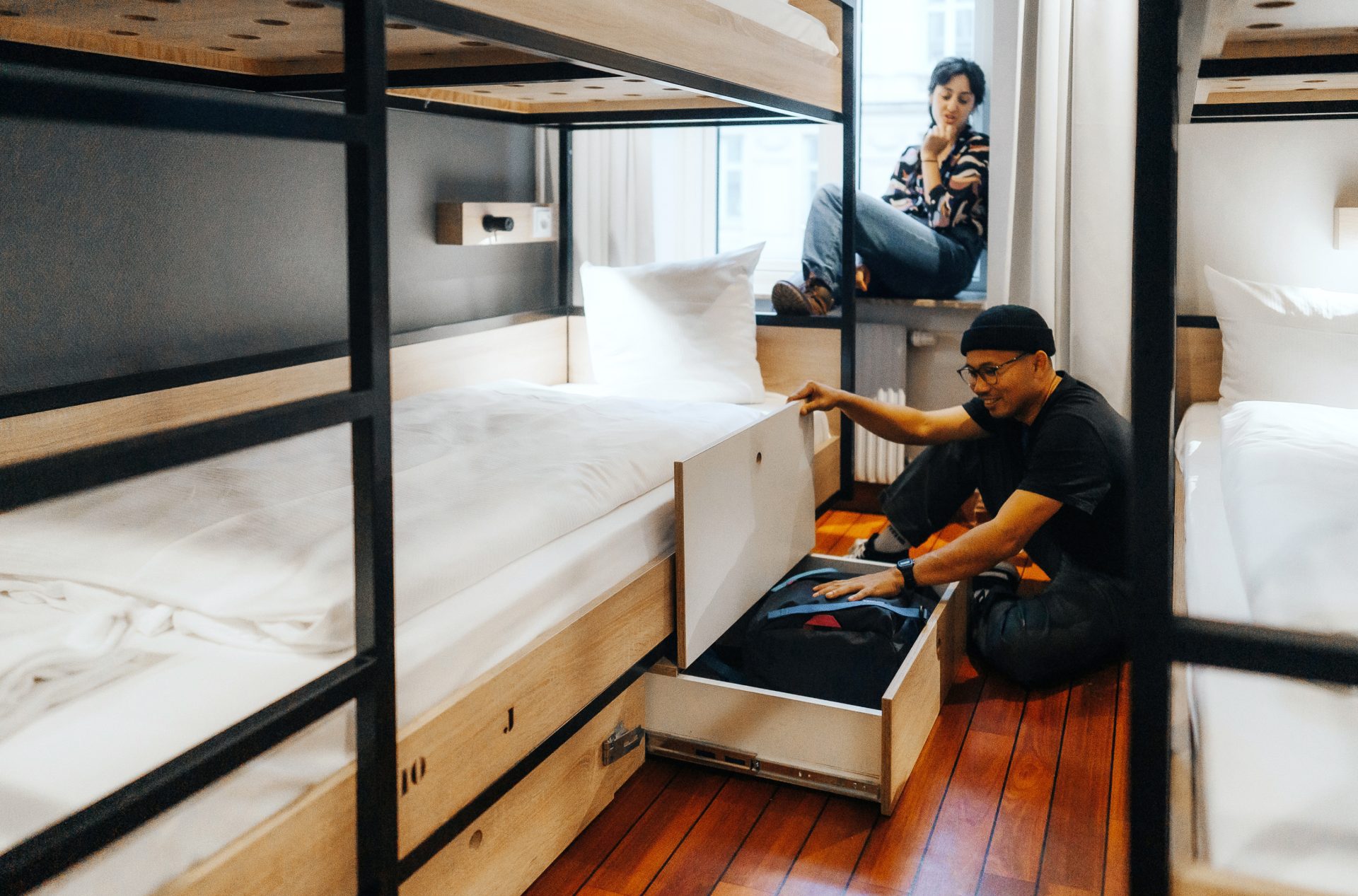 Ab wann darf man alleine in ein Hotel? | MEININGER Hotels