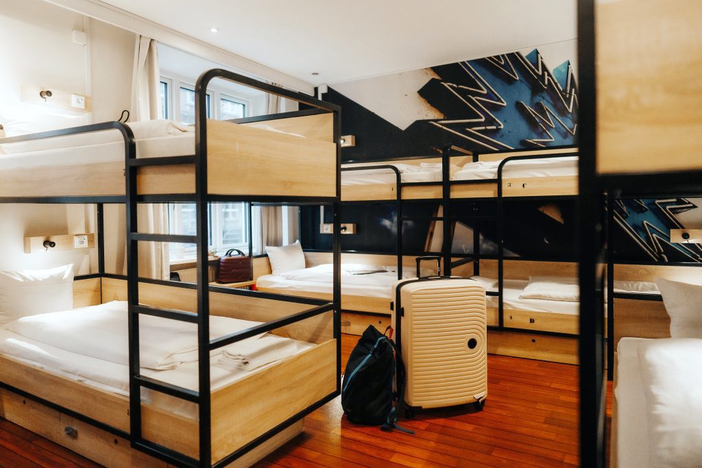Helles Mehrbettzimmer mit Etagenbetten – top für Gruppen in Kopenhagen