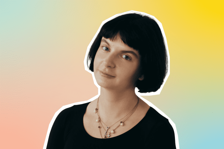 A portrait of Anna, Social Media Manager at MEININGER Hotels, on a colorful background