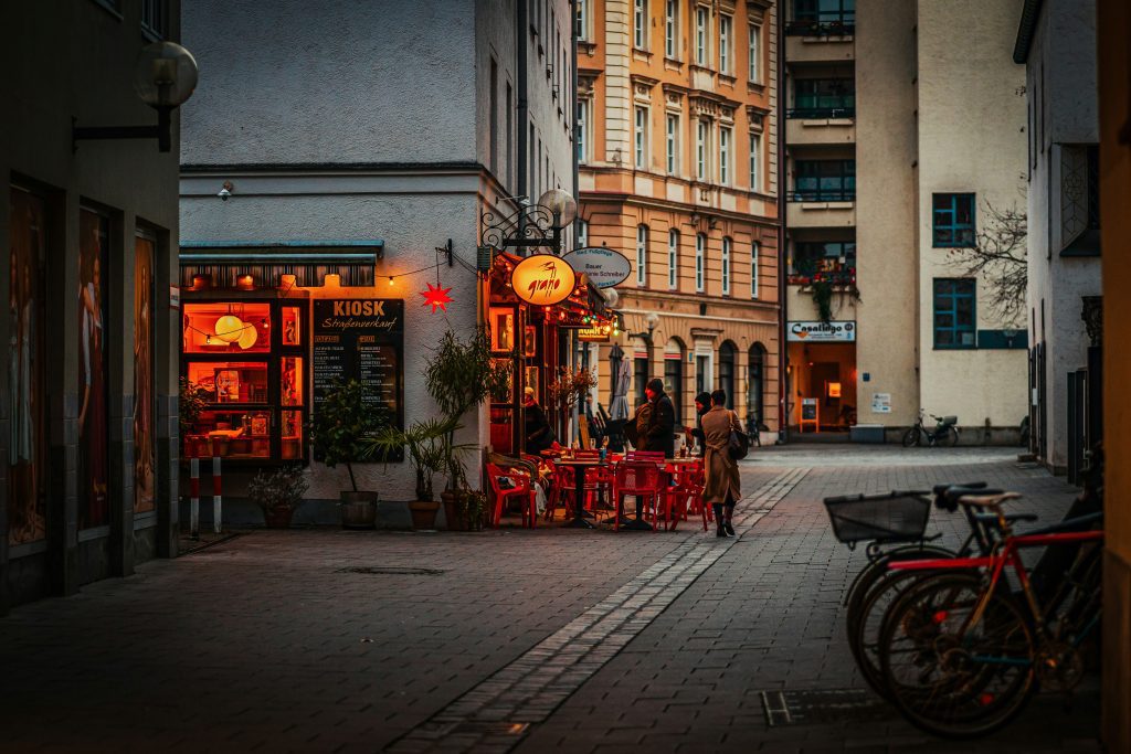 Best places to eat in Munich: terrace of a cafe