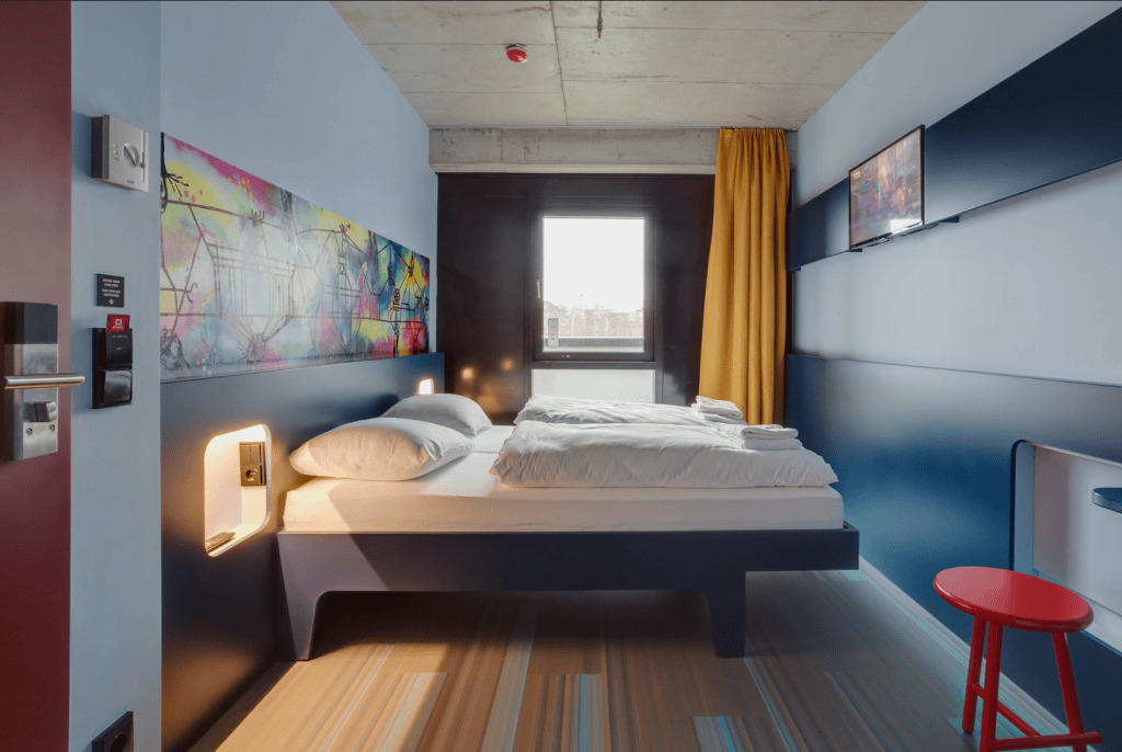 Double room in our MEININGER Hotel Berlin East Side Gallery