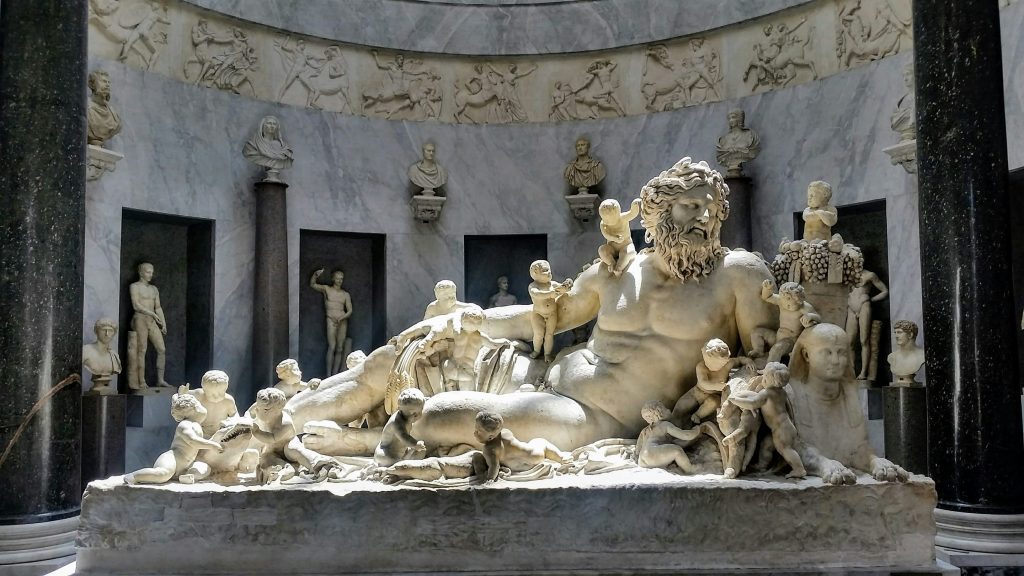 Statue des Nils in den Vatikanischen Museen – ein Highlight bei einer Klassenfahrt nach Rom