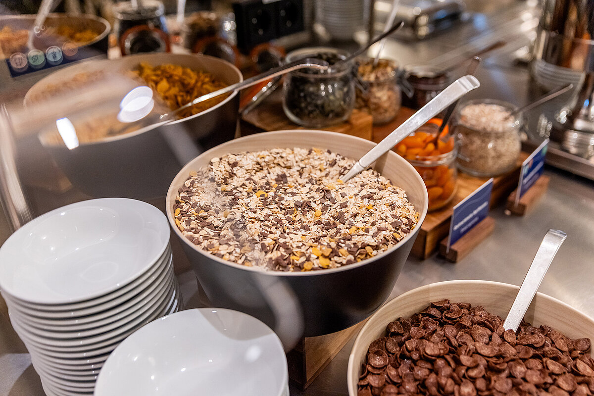Sala colazione MEININGER Hotel Berlin Mitte "Humboldthaus"