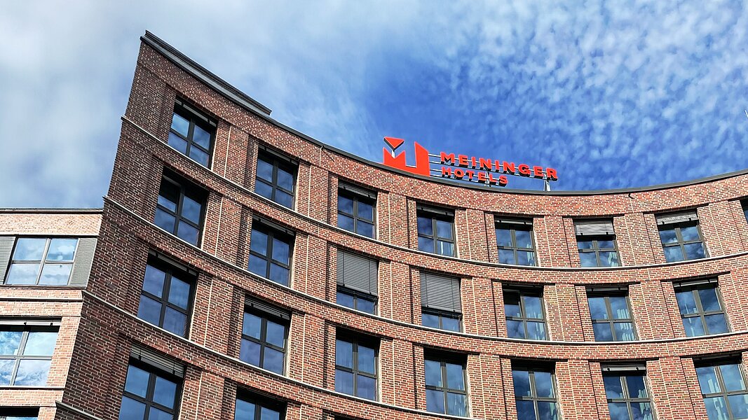 MEININGER Hotels investiert in ESG, Digitalisierung und Arbeitgebermarke