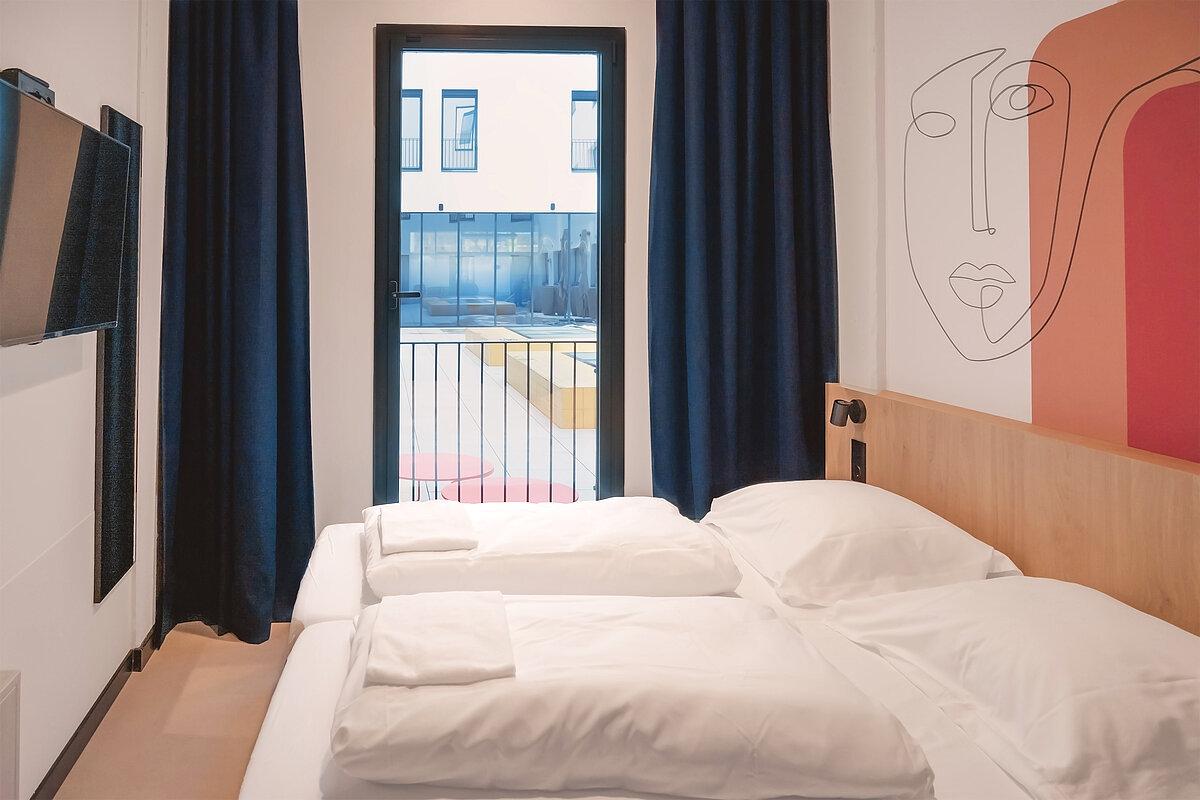 Accessible rooms MEININGER Hotel Barcelona Fira Gran Via