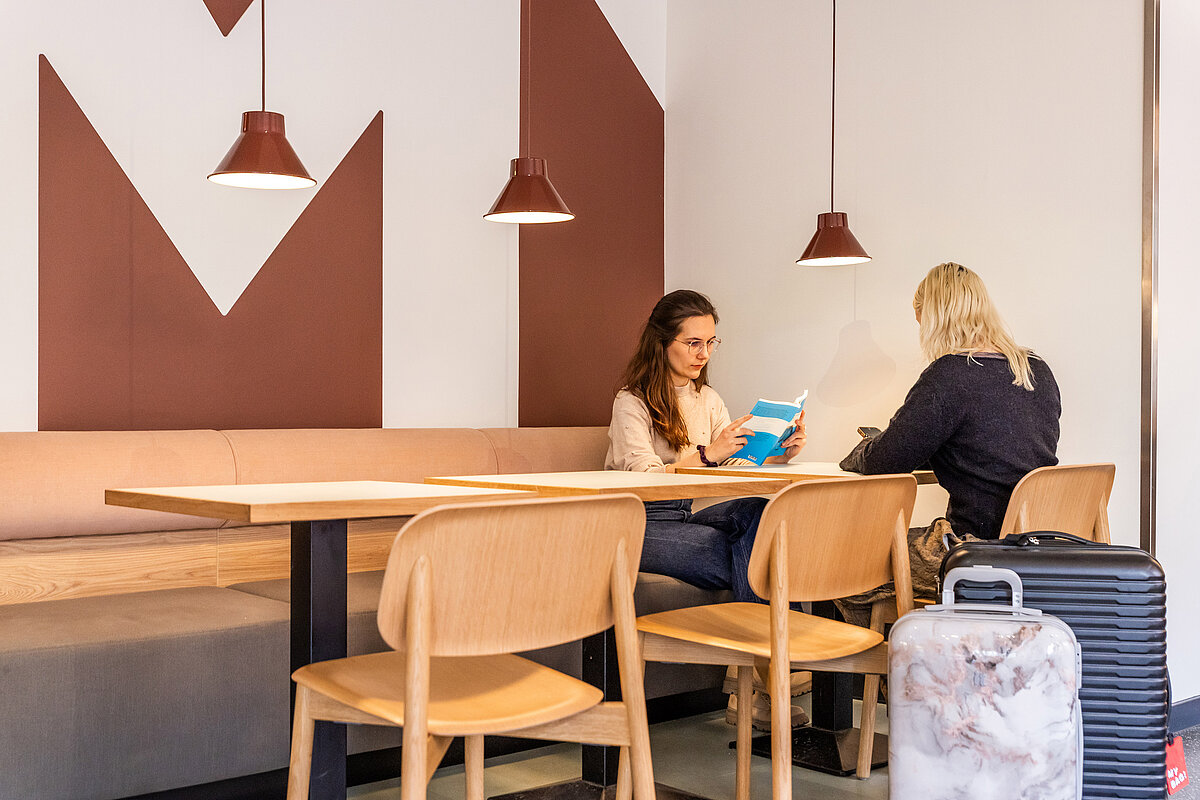 Lounge MEININGER Hotel Berlin Mitte "Humboldthaus"