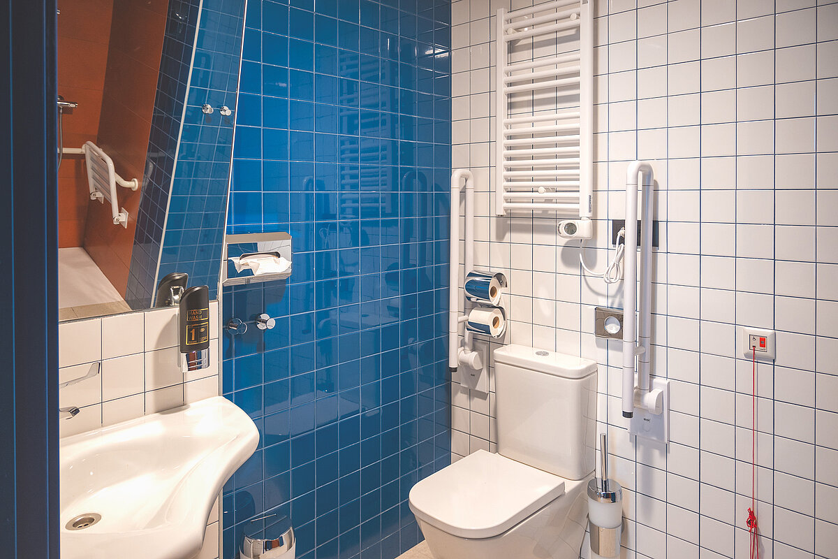 Accessible rooms MEININGER Hotel Barcelona Fira Gran Via