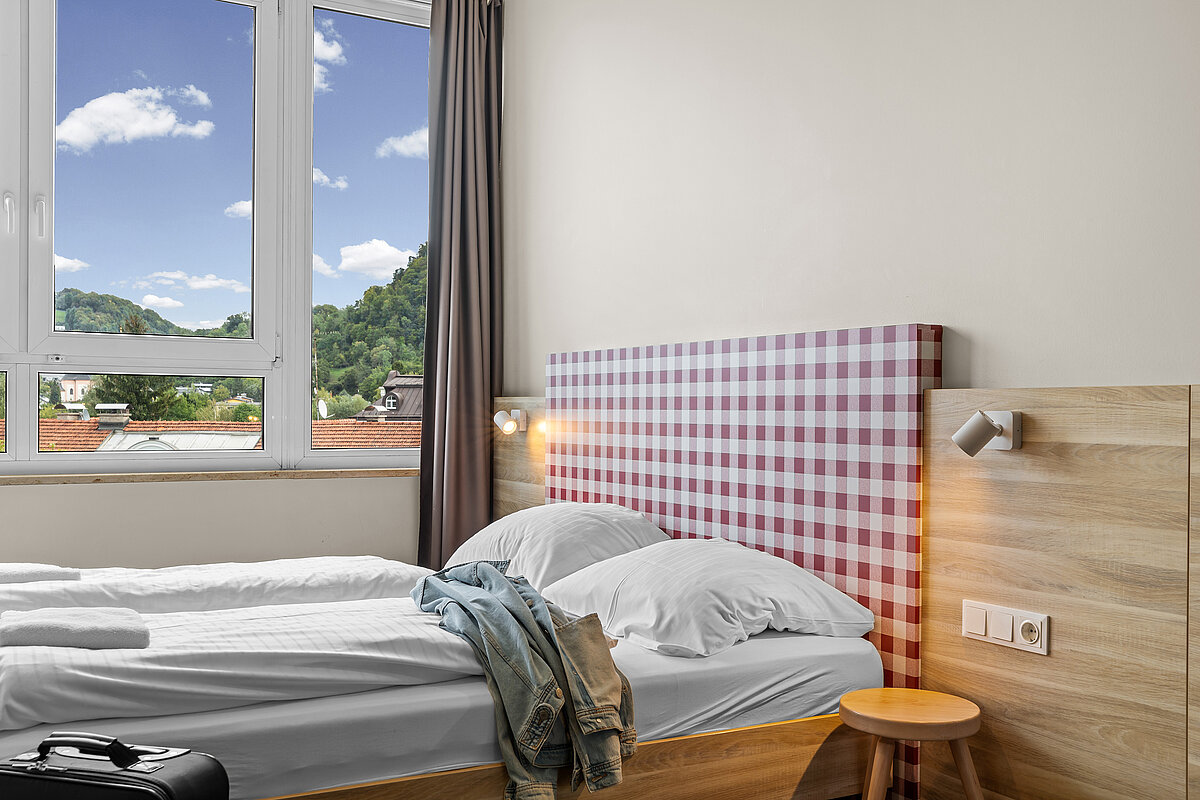 Pokój dwuosobowy MEININGER Hotel Salzburg City Center