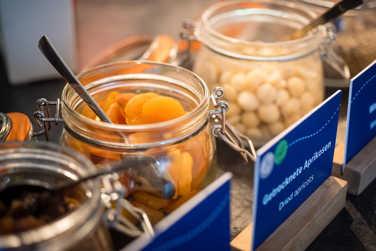 Salle de petit déjeuner MEININGER Hotel Hamburg City Center