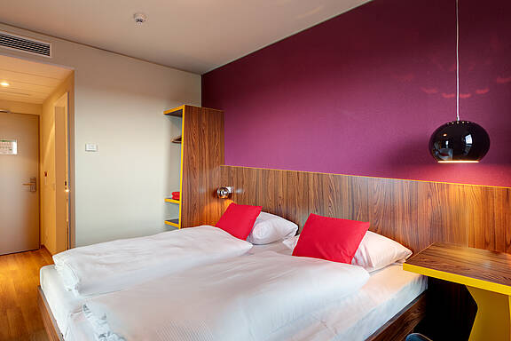 MEININGER Hotel Frankfurt/Main Airport - Chambre Simple / Double
