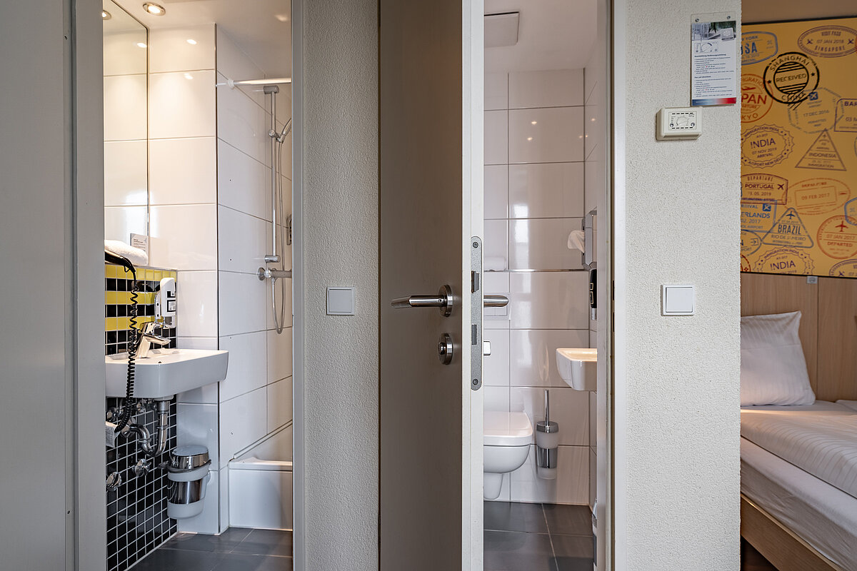 School trips Bathroom