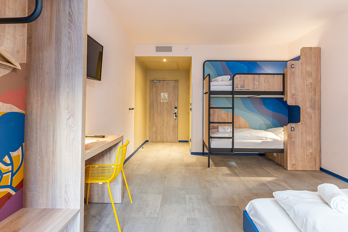 Dormitory MEININGER Hotel Marseille Centre La Joliette