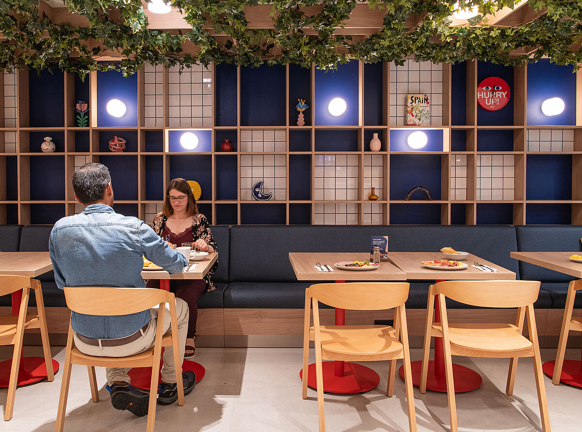 Breakfast room MEININGER Hotel Barcelona Fira Gran Via