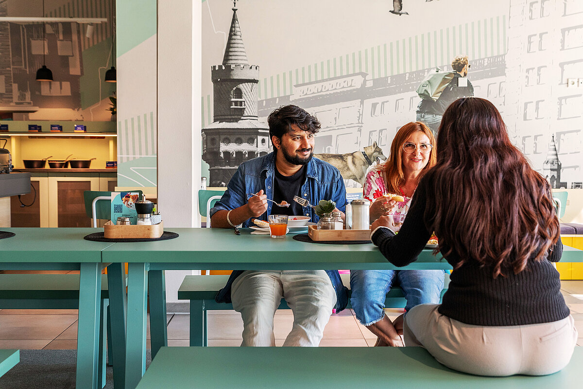 Salle de petit déjeuner MEININGER Hotel Berlin Airport