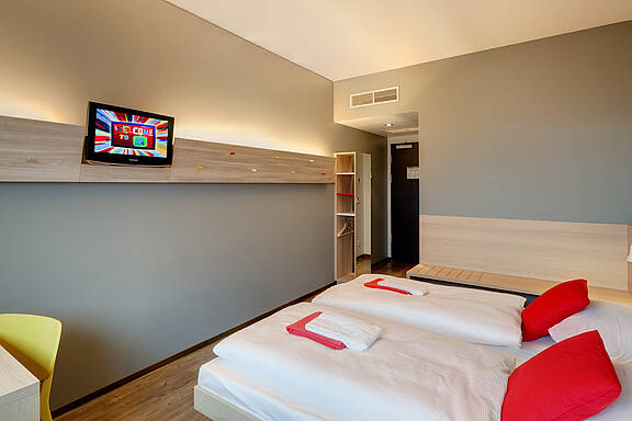 MEININGER Hotel Berlin Airport - Chambre Simple / Double