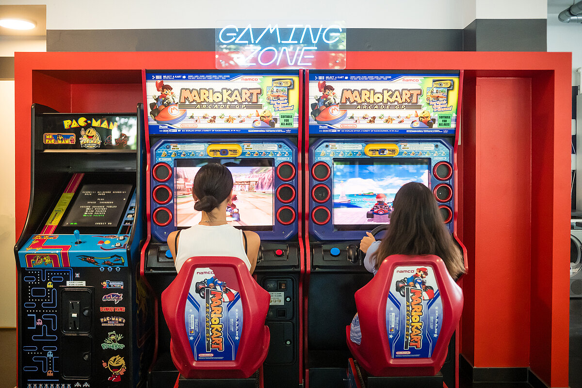 Gamezone MEININGER Hotel Hamburg City Center