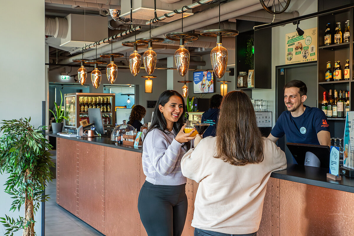 Hotelbar MEININGER Hotel Berlin Tiergarten
