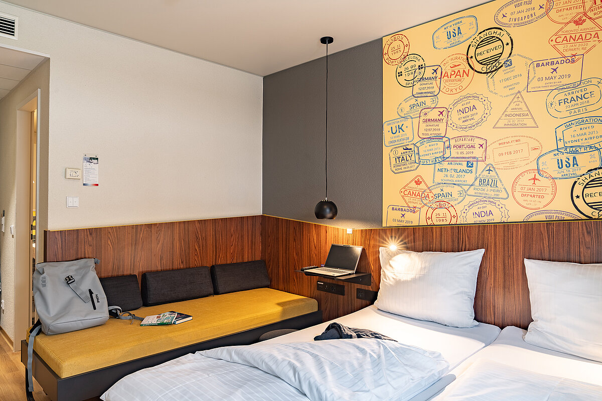 Double room MEININGER Hotel Frankfurt/Main Airport