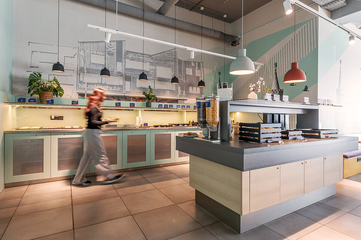 Salle de petit déjeuner MEININGER Hotel Berlin Airport