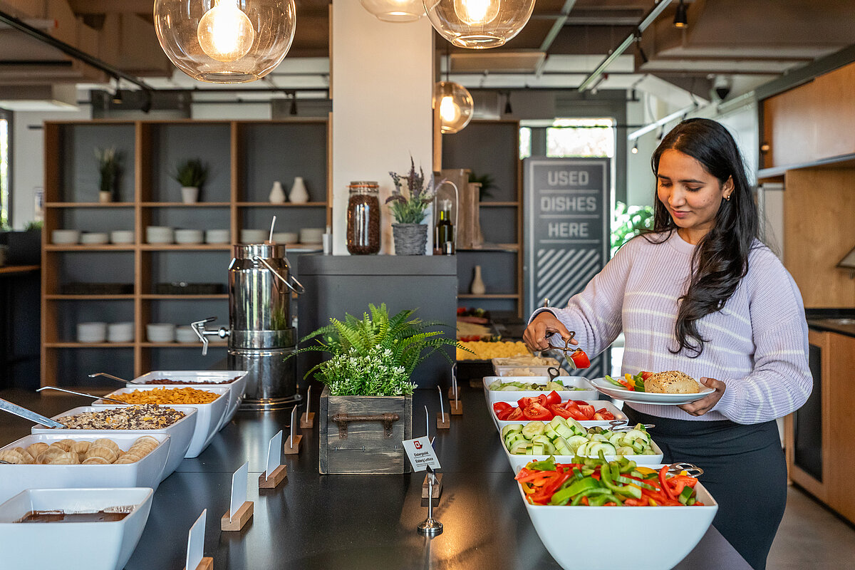 Salle de petit déjeuner MEININGER Hotel Berlin Tiergarten