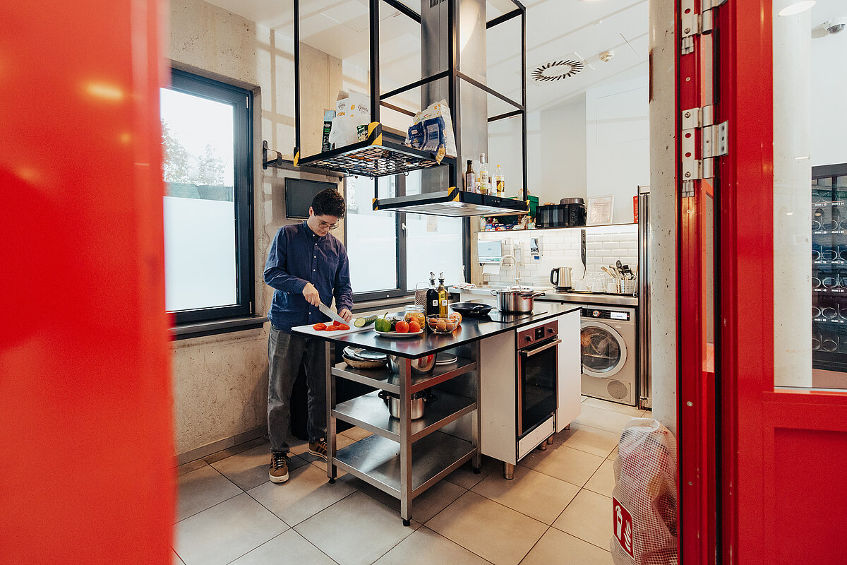 Cuisine commune MEININGER Hotel Vienna Downtown Franz