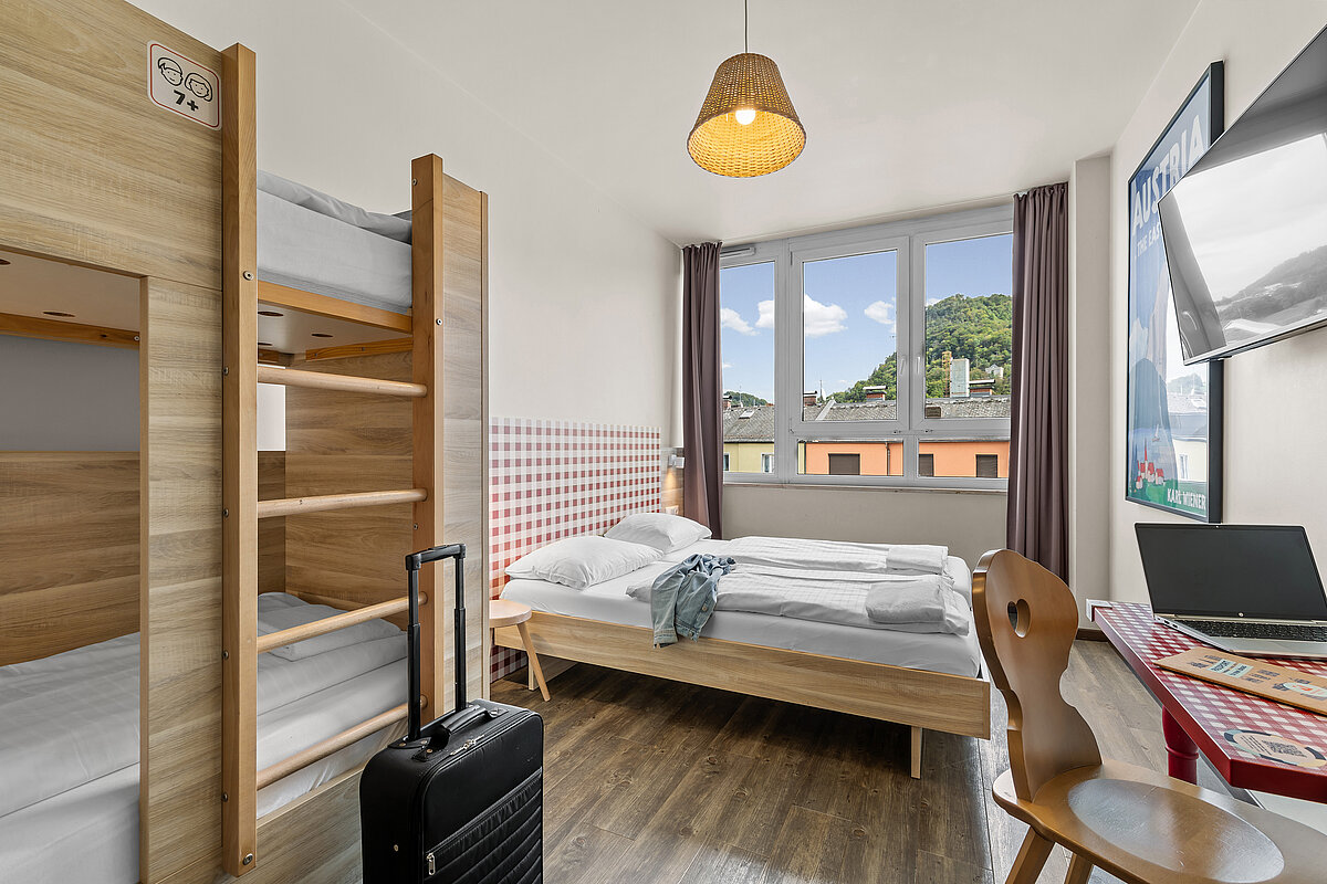 Pokój rodzinny MEININGER Hotel Salzburg City Center