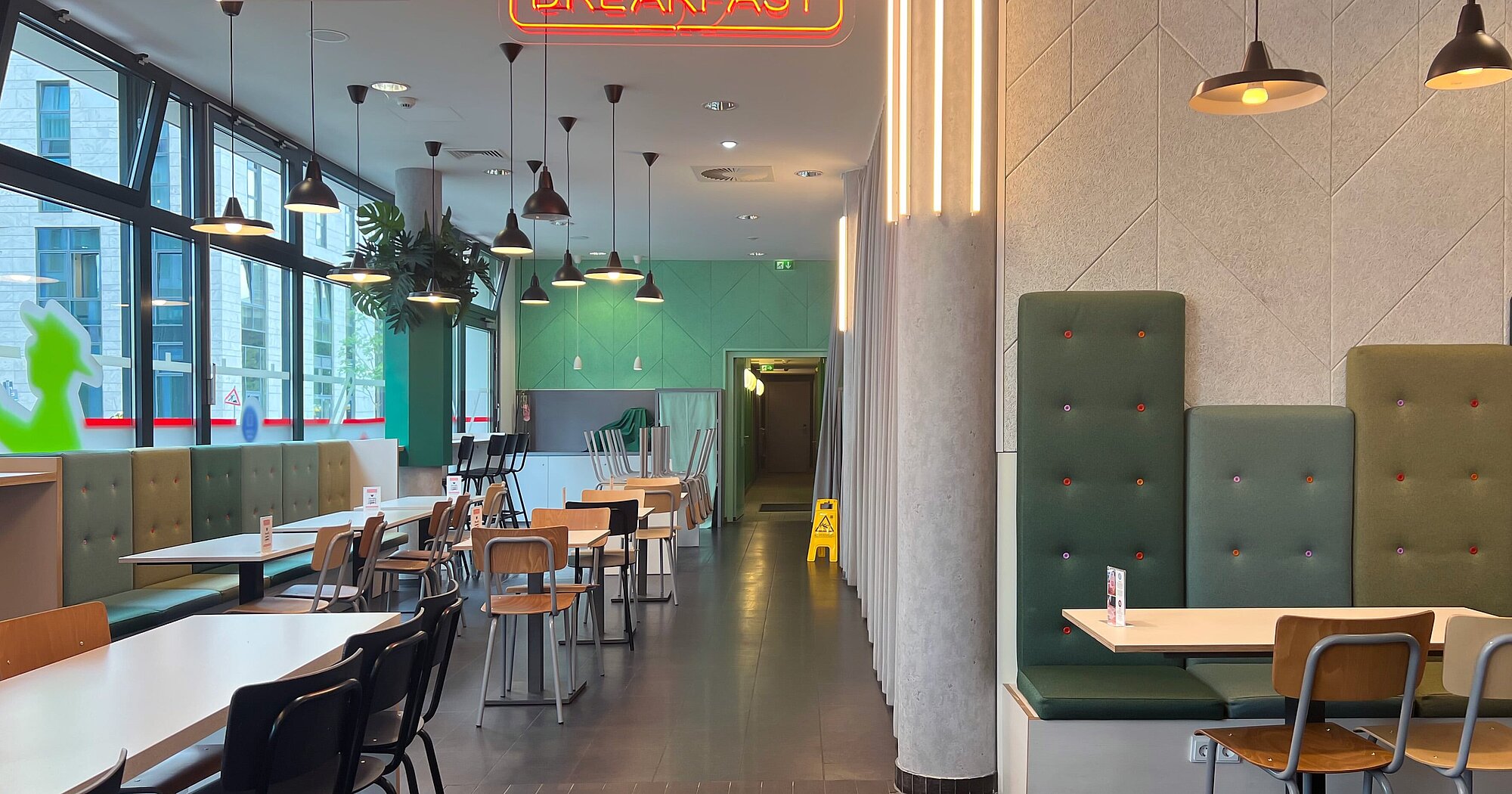 MEININGER Hotel Berlin Hauptbahnhof