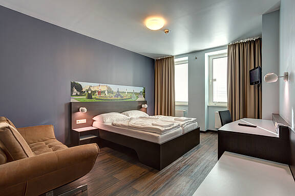 MEININGER Hotel Vienna Downtown Sissi - Habitación múltiple