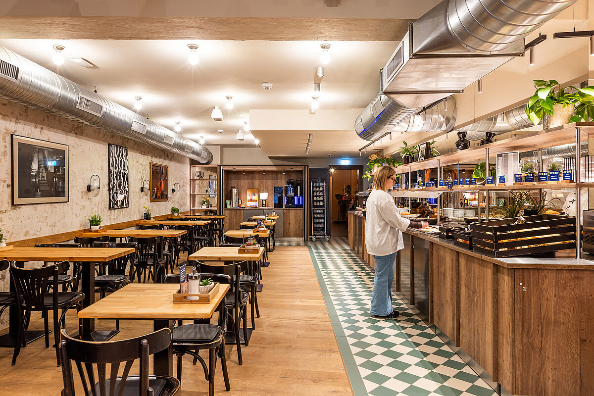 Sala colazione MEININGER Hotel Berlin Mitte "Humboldthaus"