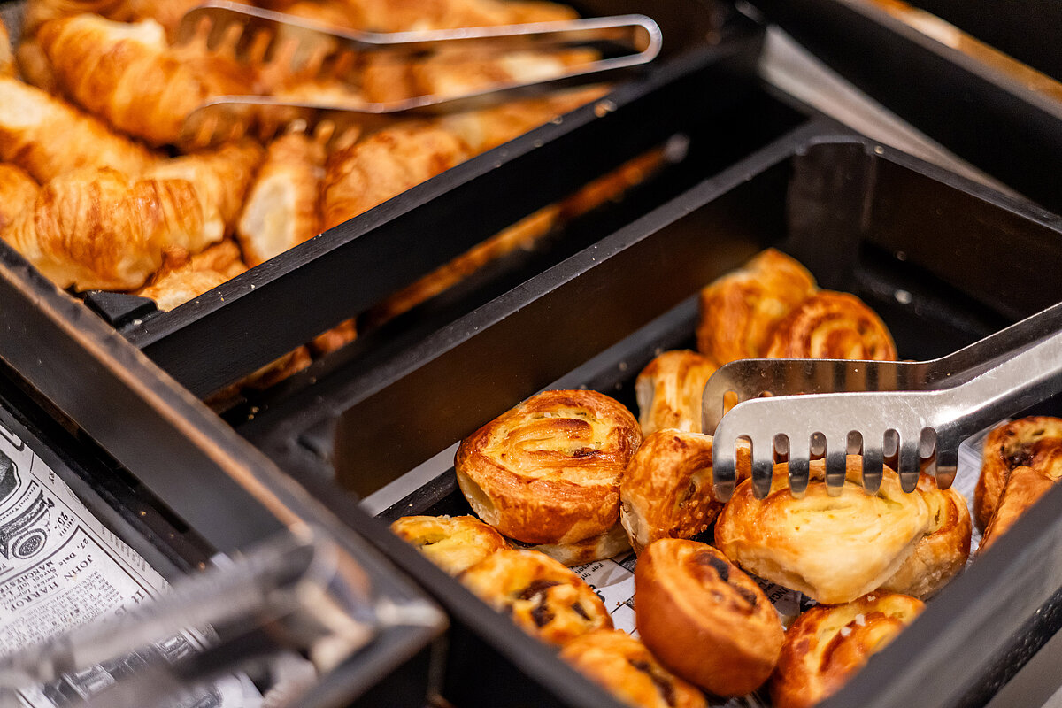 Sala colazione MEININGER Hotel Berlin Mitte "Humboldthaus"