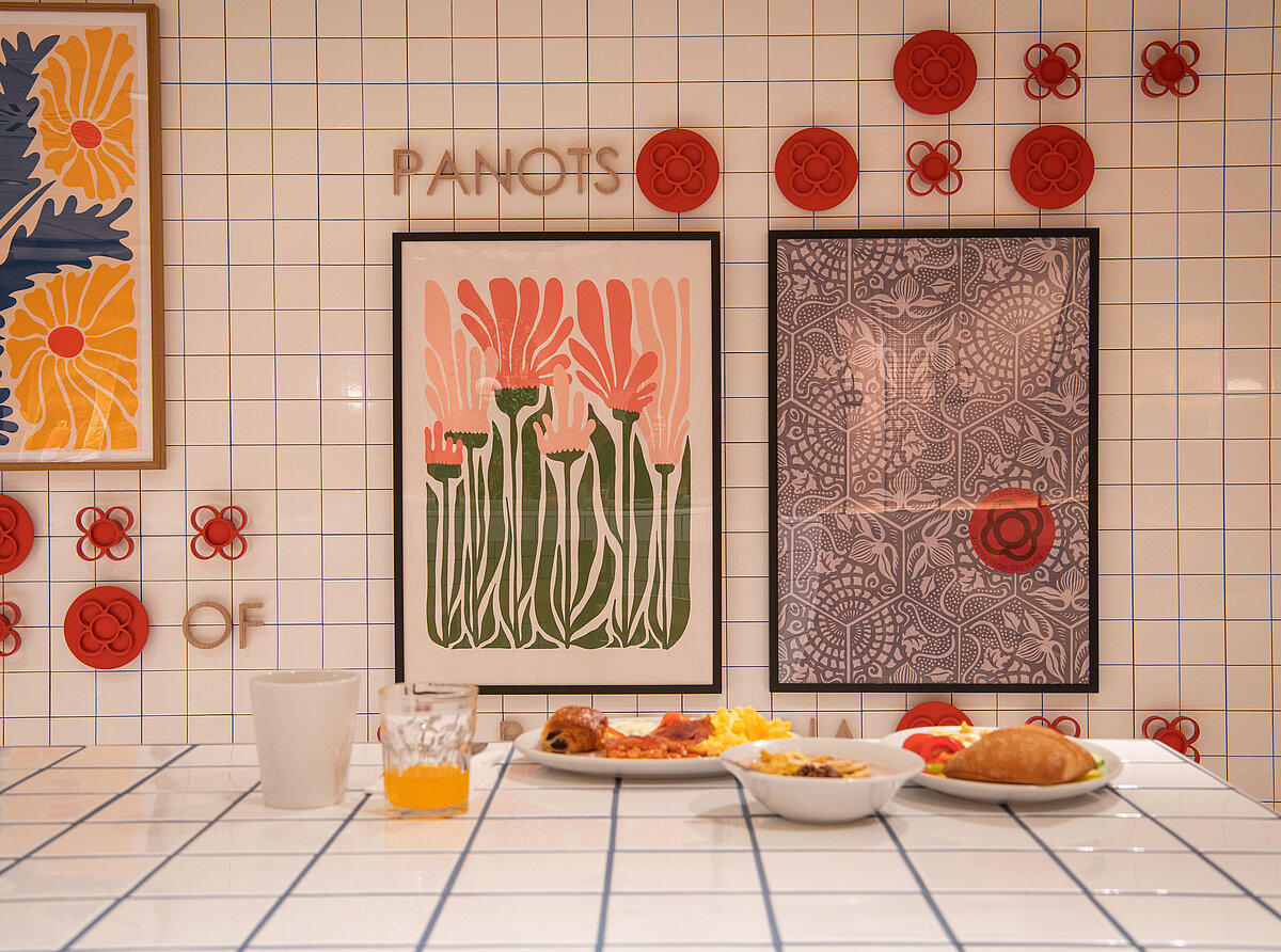 Breakfast room MEININGER Hotel Barcelona Fira Gran Via